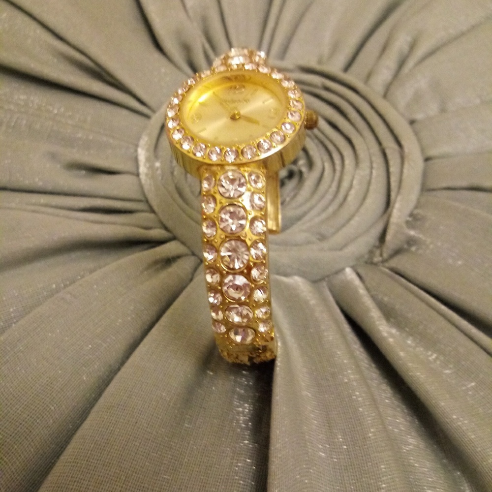 $5 Add On Bangle Watch - Picture 4 of 8